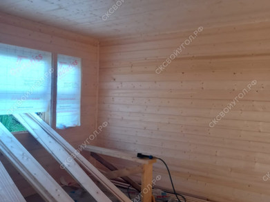 Каркасный дом 7х9 в полтора этажа.