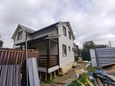 Каркасный дом 7х9 в полтора этажа.