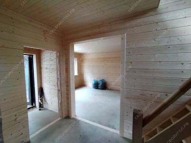 Каркасный дом 7х9 в полтора этажа.