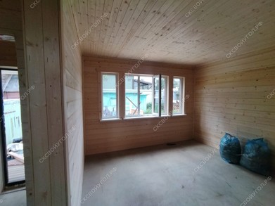 Каркасный дом 7х9 в полтора этажа.