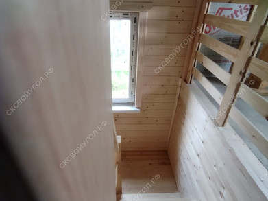 Каркасный дом 7х9 в полтора этажа.