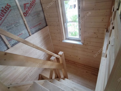 Каркасный дом 7х9 в полтора этажа.
